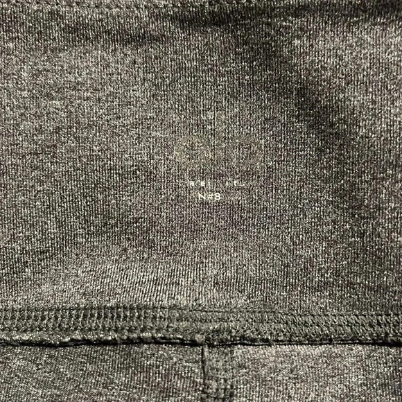 ALO YOGA High Rise Moto Leggings In Stormy Heather Gray - Picture 14 of 16